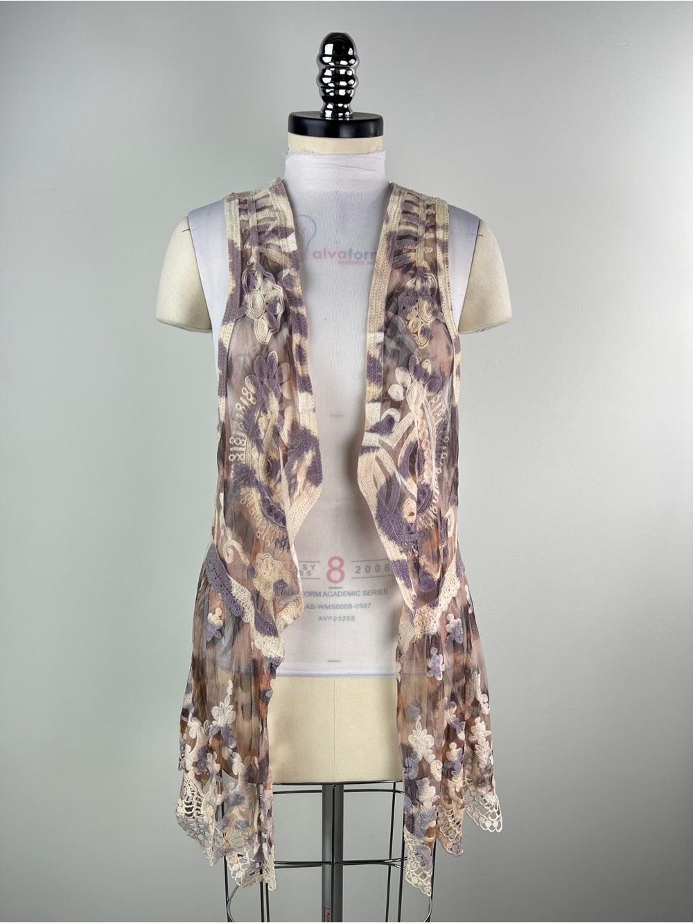 💚 3557. Sheer Mesh Embroidered Vest in Leopard Print